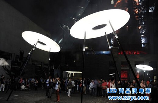 LED看成UFO！眼瞎還是太像？