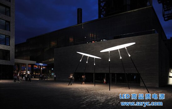 LED看成UFO！眼瞎還是太像？