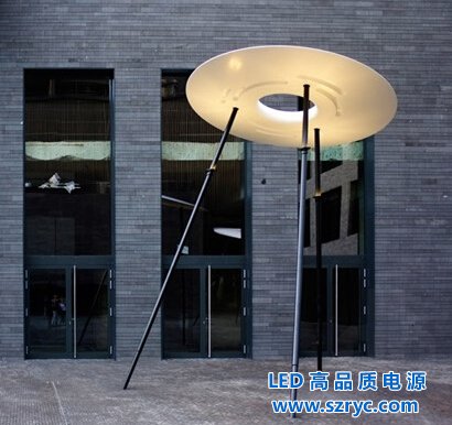 LED看成UFO！眼瞎還是太像？