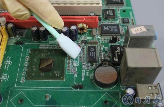 如何清潔PCB電路板？